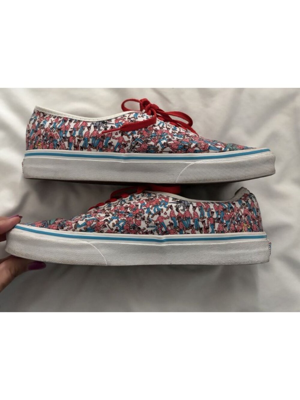Vans x Where’s Waldo Sneaker Collab Mens 9.5/ Women’s 11 - Picture 5 of 7